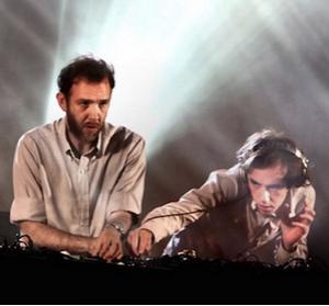 2manydjs